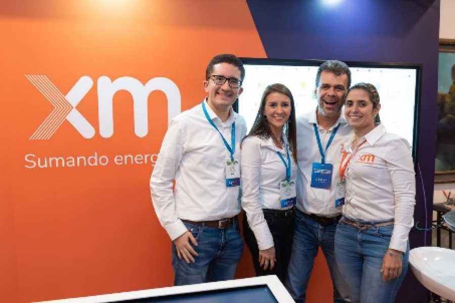 Íntegros – Hechos para todos "La transparencia y la ética son nuestro norte." Actuamos con autonomía y responsabilidad, siempre buscando el bienestar colectivo y la mejora de la calidad de vida de los colombianos.